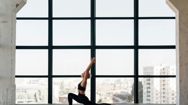 Menos Ansiedade e Hormônios Equilibrados? Super Possível com Yoga